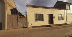 CASA ANTIGUA EN CALLE BULNES EN PUERTO NATALES