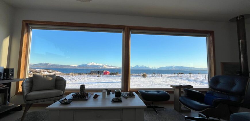 EXCLUSIVA PROPIEDAD EN PUERTO NATALES – VISTA PANORÁMICA PRIVILEGIADA