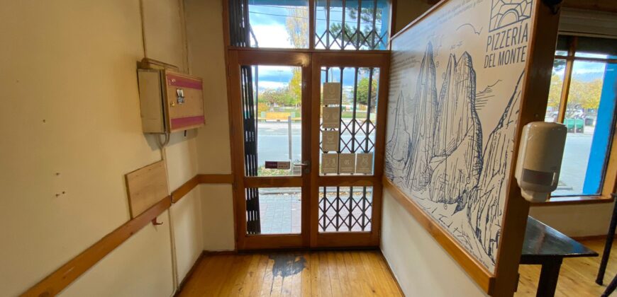 EXCEPCIONAL PROPIEDAD COMERCIAL FRENTE A LA PLAZA DE ARMAS DE PUERTO NATALES
